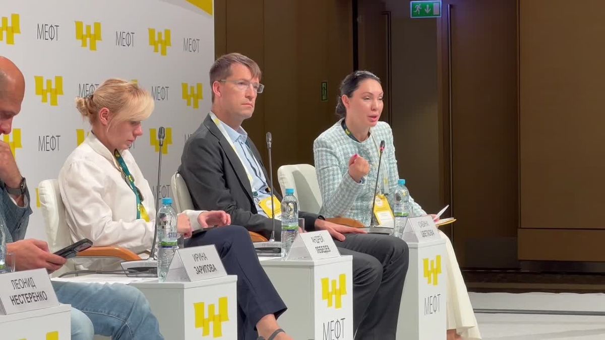 Председатель комиссии МГД по транспорту и развитию дорожно-транспортной инфраструктуры Сабина Цветкова (фракция партии «Единая Россия») выступила модератором нормативной сессии «Дискуссия об идеальных законах для такси»...