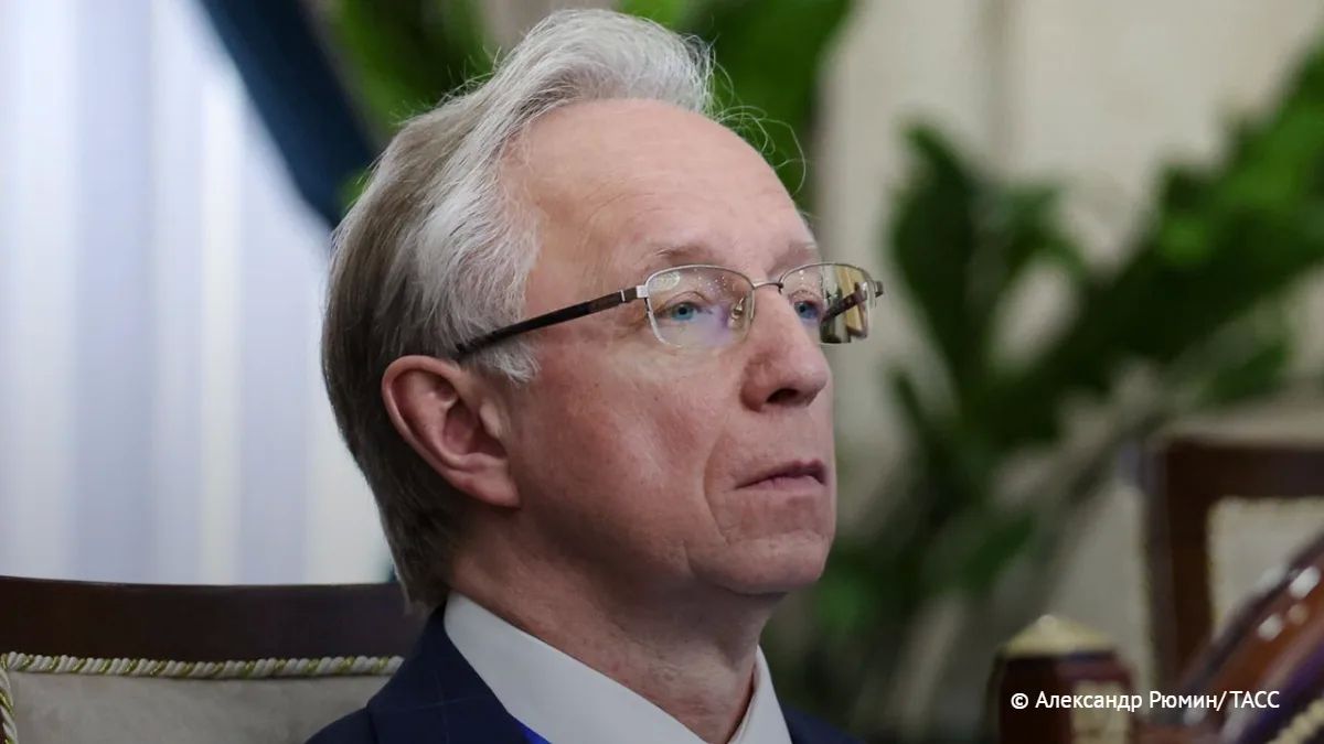 Беспрецедентное внешнее давление западных стран на Грузию, ультимативные требования к Тбилиси отказаться от взаимодействия с Москвой не возымели эффекта, заявил ТАСС Михаил Галузин