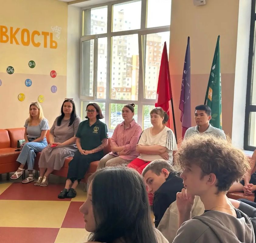«Жизнь – не вагон, сцепка – не игра»: транспортные полицейские провели урок безопасности для детей в подмосковном лагере «Жизнь – не вагон, сцепка – не игра»: транспортные полицейские провели урок безопасности для детей в подмосковном лагере