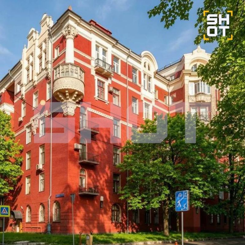 Рената Литвинова задолжала за коммуналку в России Рената Литвинова задолжала за коммуналку в России