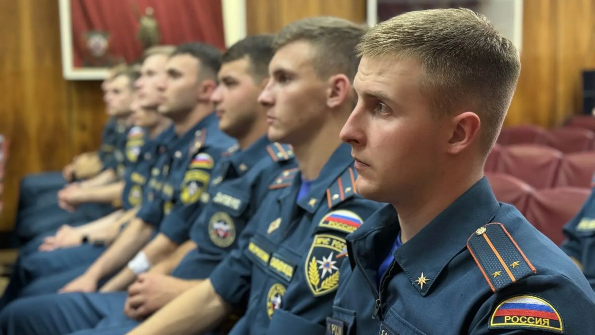 Выпускники МЧС России познакомились с историей пожарной охраны столицы Выпускники МЧС России познакомились с историей пожарной охраны столицы