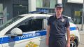 «Отвязали от перил — привязали к сердцу: полицейские столицы помогли брошенной собаке обрести новый дом