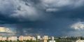 Ливень с грозой и ветер до 15 м/с ожидаются в Москве сегодня в течение дня, предупреждают городские власти