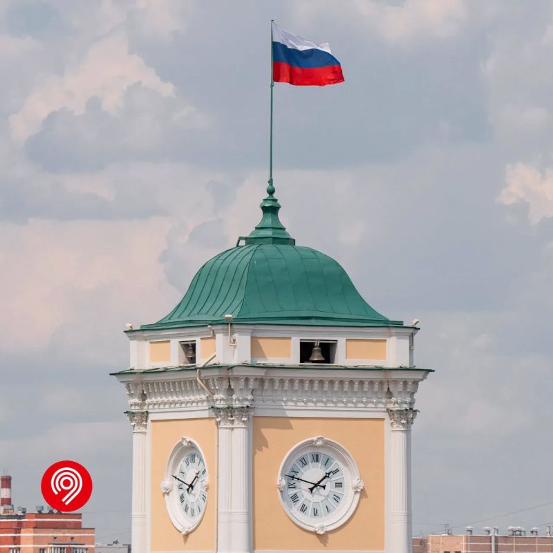Где в Москве можно услышать звуки XIX века? Возле Ленинградского вокзала в начале нового часа Где в Москве можно услышать звуки XIX века? Возле Ленинградского вокзала в начале нового часа
