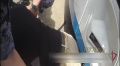 В Москве росгвардейцы помогли спасти мужчину, попавшего под трамвай: