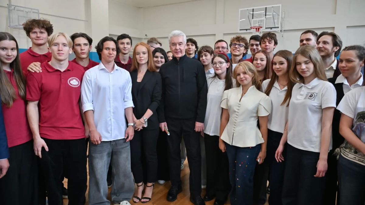 Сергей Собянин: Продолжаем повышать уровень и комфорт столичного образования Сергей Собянин: Продолжаем повышать уровень и комфорт столичного образования