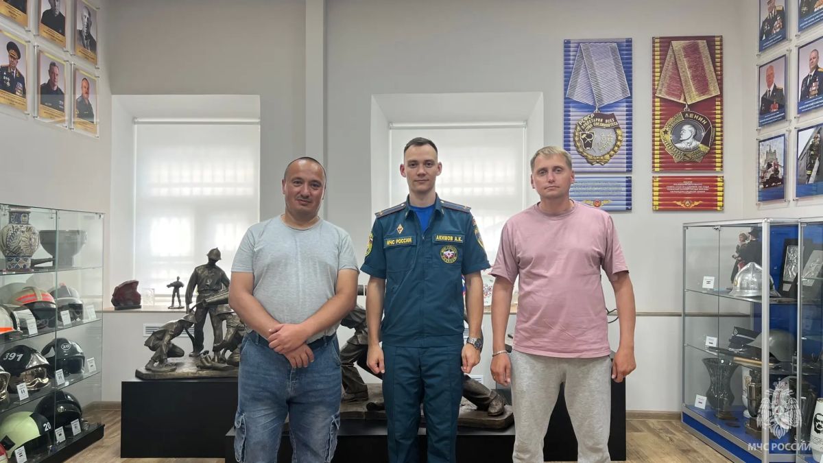 Пожарные из Калининграда побывали в Музее пожарной охраны столицы Пожарные из Калининграда побывали в Музее пожарной охраны столицы