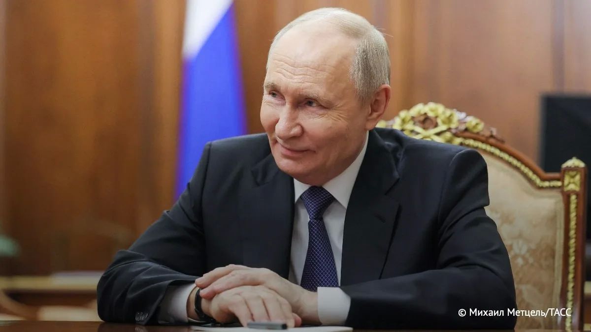 Владимир Путин поздравили президента Индии Дроупади Мурму и премьер-министра Нарендру Моди с днем независимости страны