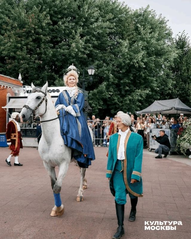 Лето 1787 года сегодня в музее-заповеднике «Царицыно» Лето 1787 года сегодня в музее-заповеднике «Царицыно»