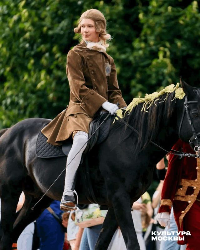 Лето 1787 года сегодня в музее-заповеднике «Царицыно» Лето 1787 года сегодня в музее-заповеднике «Царицыно»