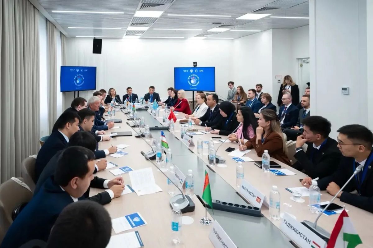 В Москве стартовала программа для молодых финансовых разведчиков «Новое поколение» В Москве стартовала программа для молодых финансовых разведчиков «Новое поколение»