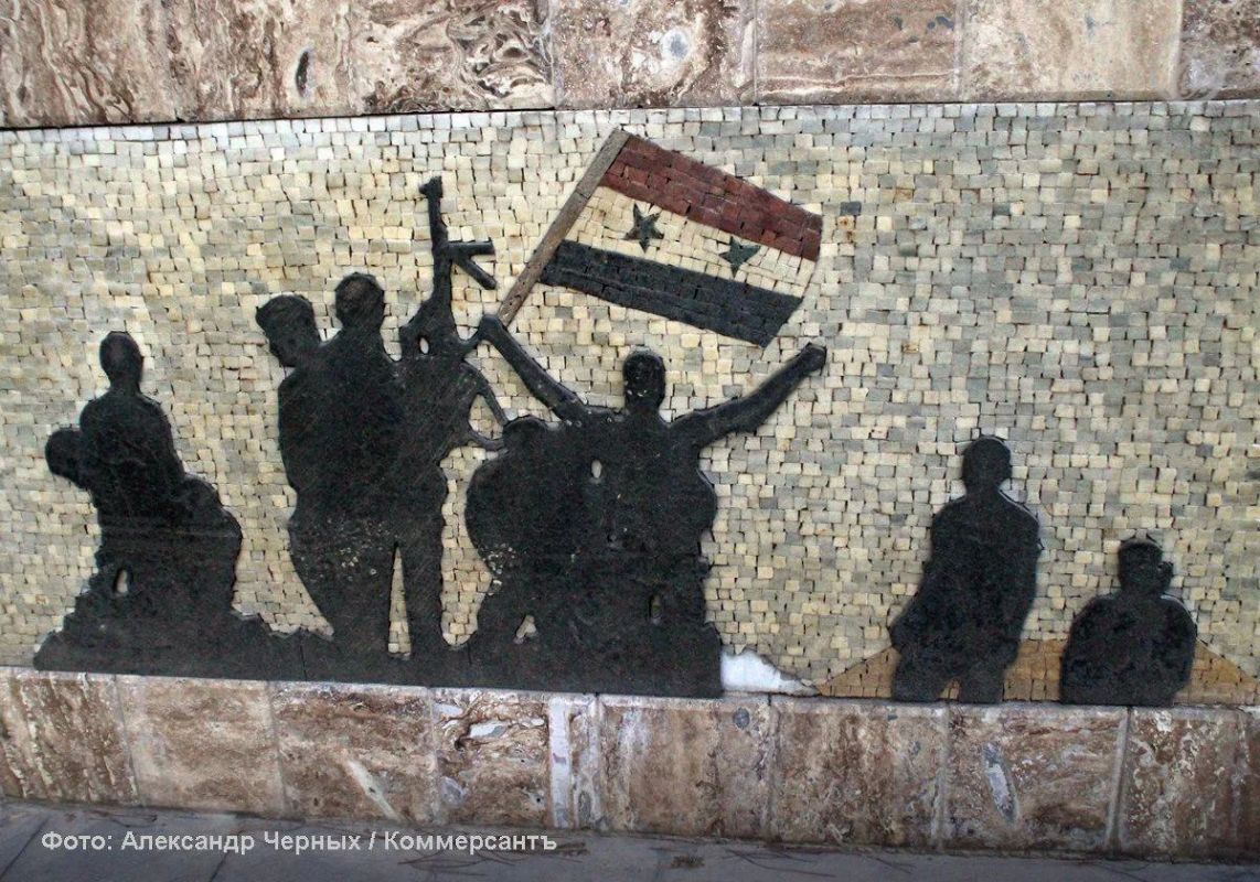 Израиль следит за ситуацией в Сирии и любыми изменениями в характере военного присутствия на ее территории, сообщил «Ъ» советник израильского премьер-министра Дмитрий Гендельман, комментируя меморандум о взаимопонимании...