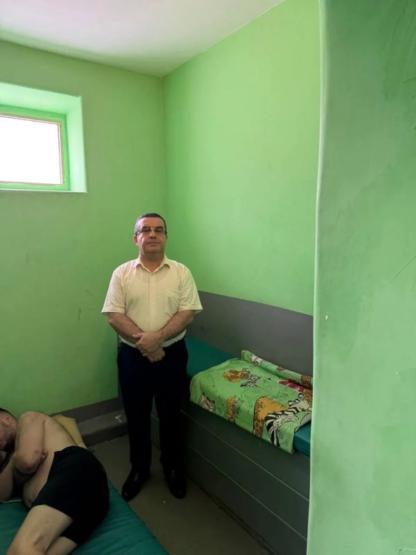 Крышевавшего нелегалов лидера азербайджанской диаспоры Москвы выслали из России