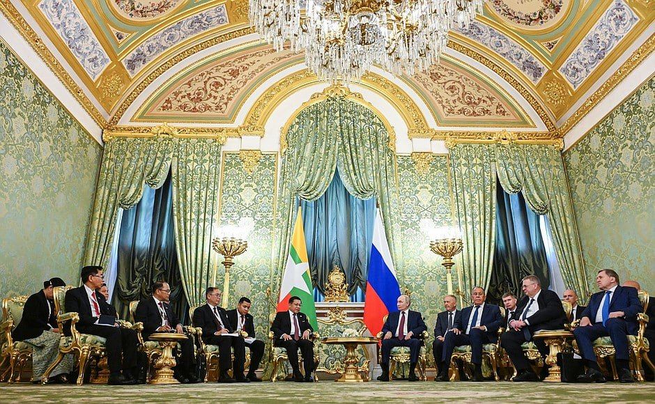 Президент Российской Федерации Владимир Путин встретился в Кремле с Президентом Республики Союз Мьянма Мин Аун Хлайном, прибывшим в Россию с официальным визитом (18 августа 2026 года) Президент Российской Федерации Владимир Путин встретился в Кремле с Президентом Республики Союз Мьянма Мин Аун Хлайном, прибывшим в Россию с официальным визитом (18 августа 2026 года)