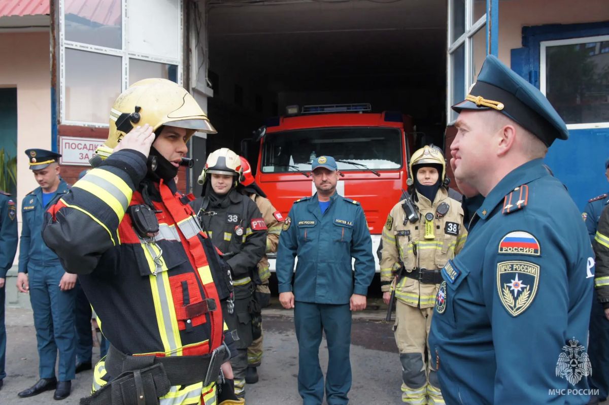 В Юго-Западном округе столицы проводили на заслуженный отдых старшину Ирину Захарову В Юго-Западном округе столицы проводили на заслуженный отдых старшину Ирину Захарову