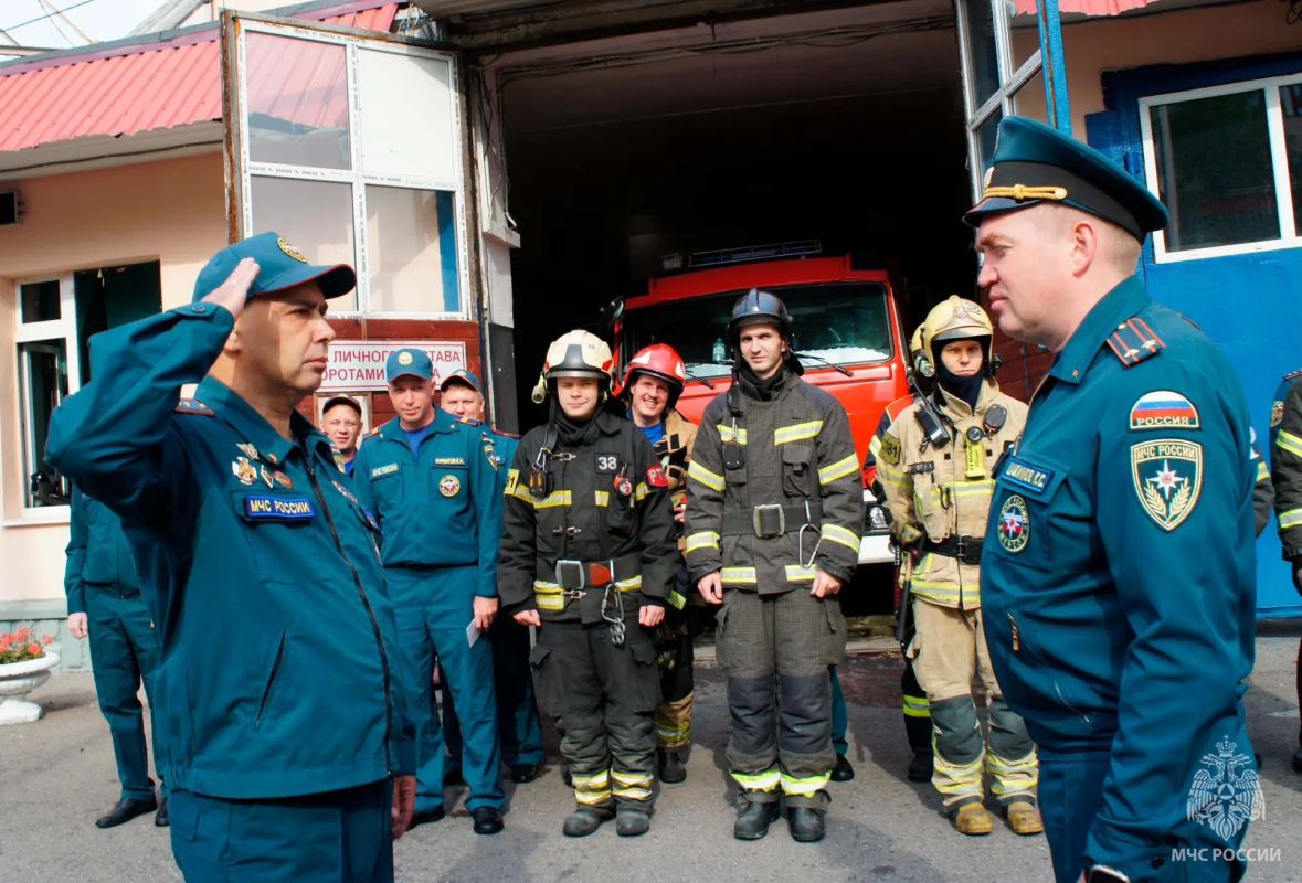 В Юго-Западном округе столицы проводили на заслуженный отдых старшину Ирину Захарову В Юго-Западном округе столицы проводили на заслуженный отдых старшину Ирину Захарову