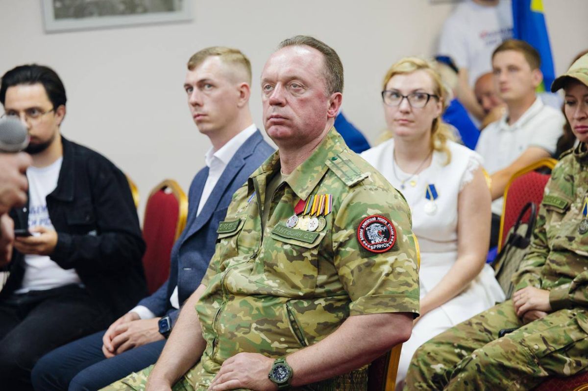 Леонид Слуцкий: Бойцы должны получать протезирование без дополнительных барьеров, а льготы — в полном объёме Леонид Слуцкий: Бойцы должны получать протезирование без дополнительных барьеров, а льготы — в полном объёме