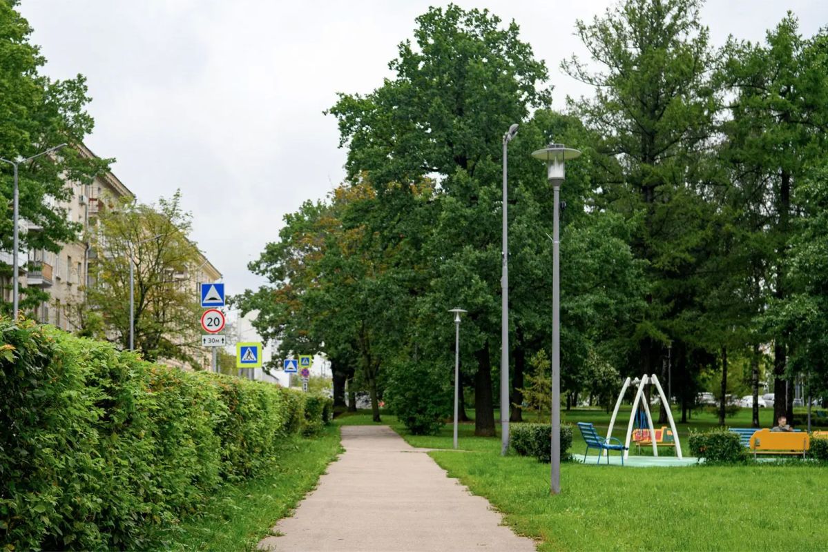 Москвичи выберут названия скверам в районах Крюково, Кунцево и Можайский, а также улицам в Коммунарке и Южном Бутове Москвичи выберут названия скверам в районах Крюково, Кунцево и Можайский, а также улицам в Коммунарке и Южном Бутове