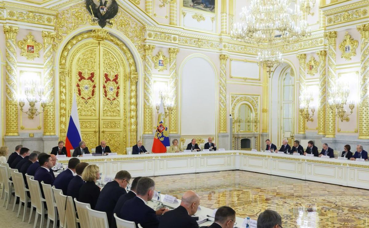 Алексей Шапошников: Президент Владимир Владимирович Путин провёл в Кремле заседание Совета по стратегическому развитию и национальным проектам