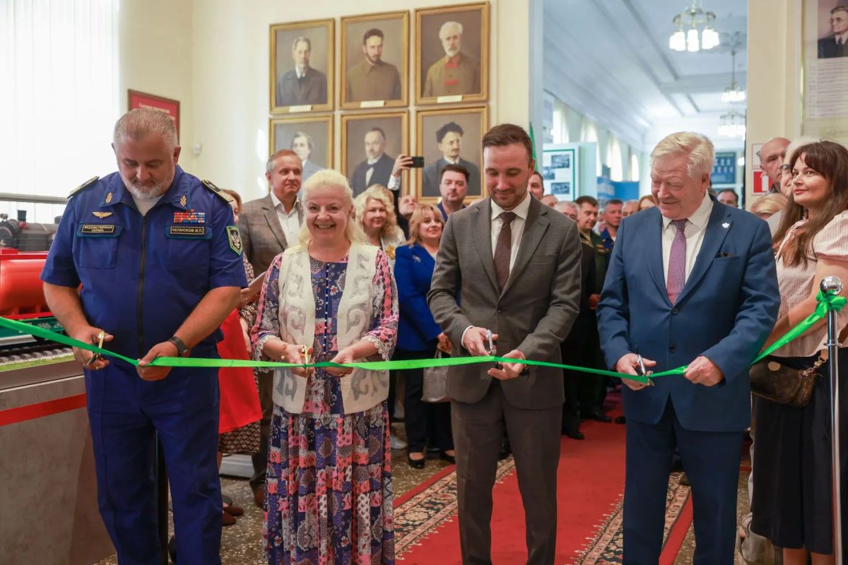 В ЦМЖТ РФ открылась выставка к 105-летию Ведомственной охраны железнодорожного транспорта России В ЦМЖТ РФ открылась выставка к 105-летию Ведомственной охраны железнодорожного транспорта России
