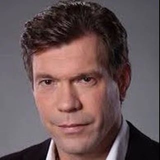 Дмитрий Стешин: Объясню про дедушку-дронобоя, моего земляка с волгоградчины и почему не получится разрешить всем патриотам с охот.билетами и ор.лицензиями, сражаться за чистое небо России по месту прописки? Дело в том, что...