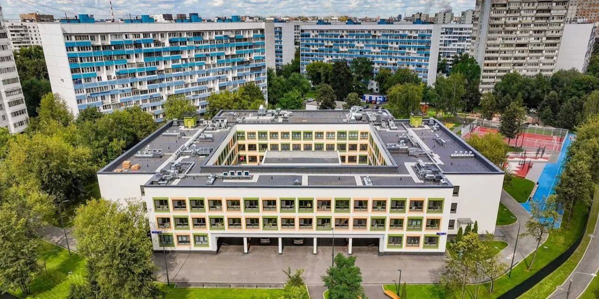 В Лосиноостровском и Ярославском районах 1 сентября откроются обновленные школы, сообщил мэр Москвы Сергей Собянин