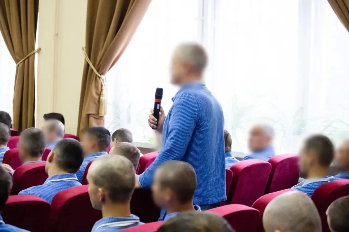 Председатель Следственного комитета России провел личный прием военнослужащих в столичном госпитале имени Н.Н. Бурденко Председатель Следственного комитета России провел личный прием военнослужащих в столичном госпитале имени Н.Н. Бурденко