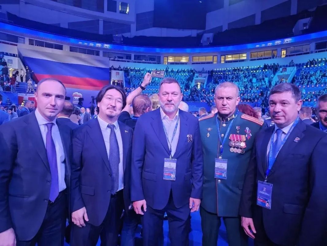 Дмитрий Саблин: Принял участие во втором этапе XXIII Съезда партии «Единая Россия» Дмитрий Саблин: Принял участие во втором этапе XXIII Съезда партии «Единая Россия»