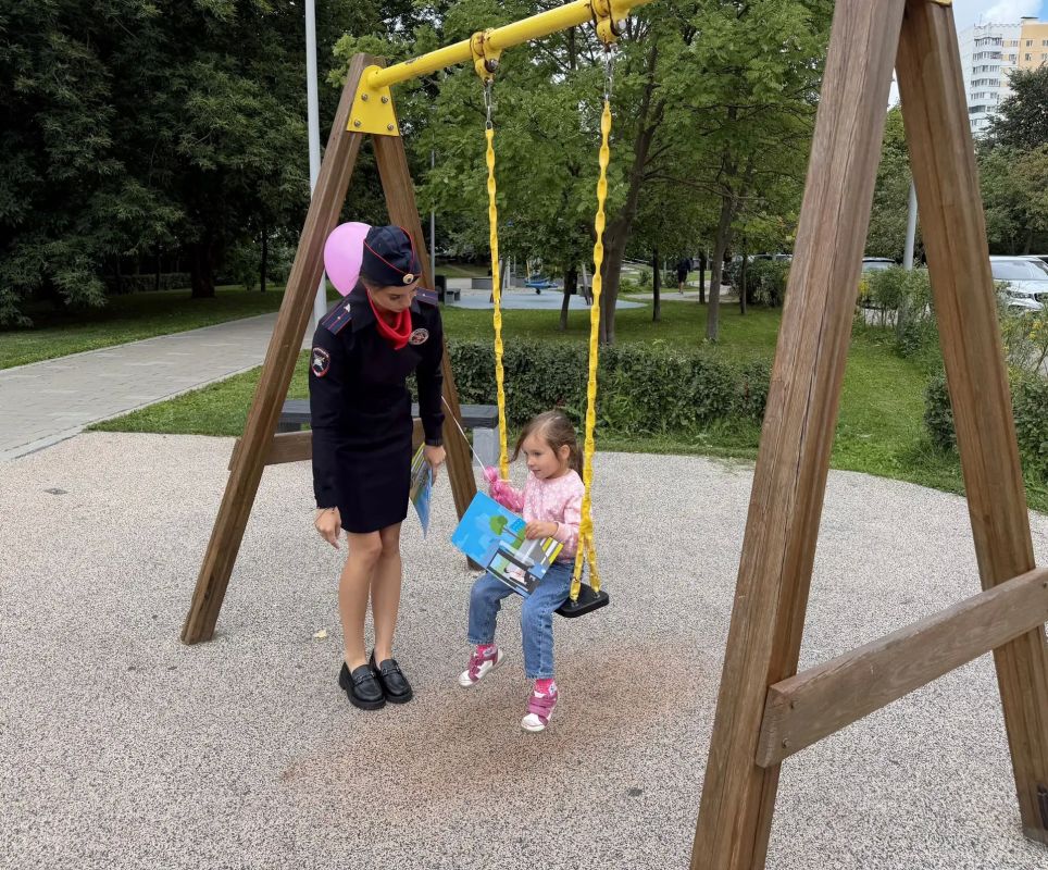 Безопасный двор»: как защитить ребёнка во дворе? Безопасный двор»: как защитить ребёнка во дворе?