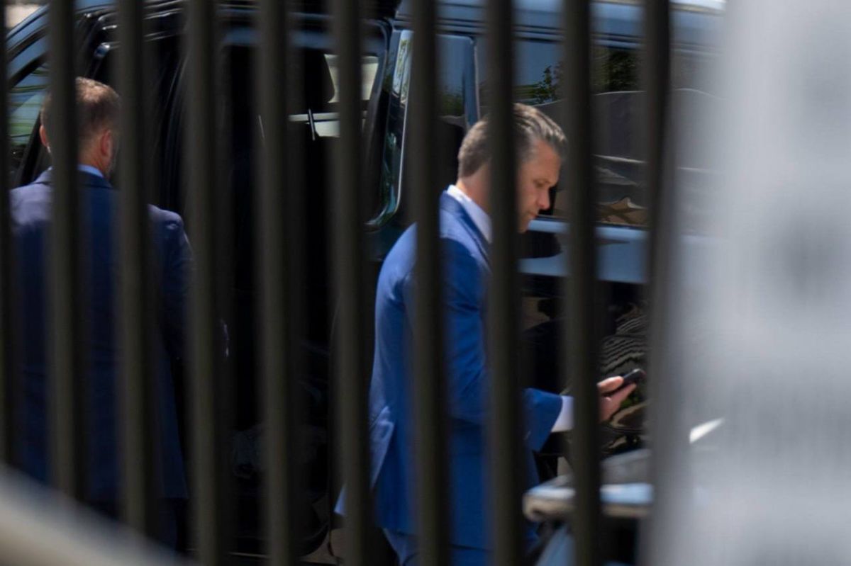 Washington Post пишет, что после поездки в Москву глава ЦРУ Джон Рэтклифф прибыл в Белый дом для отчета Washington Post пишет, что после поездки в Москву глава ЦРУ Джон Рэтклифф прибыл в Белый дом для отчета