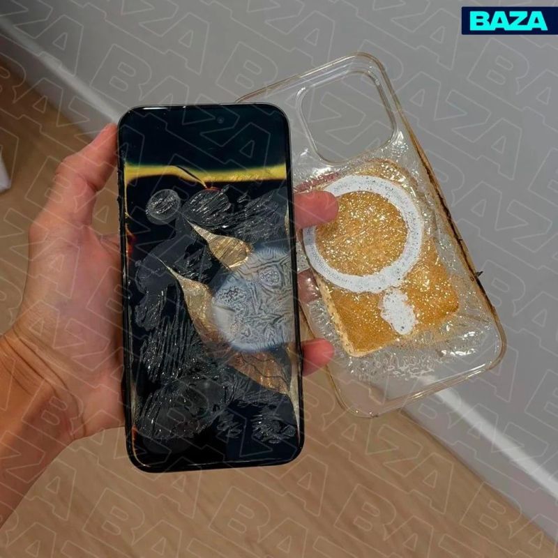 iPhone 15 Pro Max загорелся во время зарядки в квартире москвички iPhone 15 Pro Max загорелся во время зарядки в квартире москвички