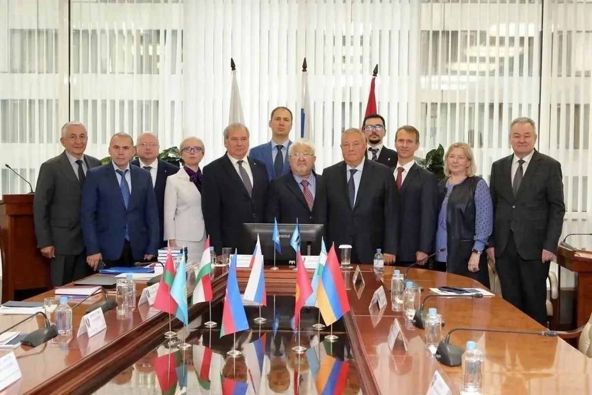 Ректор Московской академии Следственного комитета имени А.Я. Сухарева принял участие во встрече руководителей научных и учебных учреждений генеральных прокуратур стран СНГ Ректор Московской академии Следственного комитета имени А.Я. Сухарева принял участие во встрече руководителей научных и учебных учреждений генеральных прокуратур стран СНГ