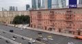 ДТП произошло на Кутузовском проспекте в Москве, передает корреспондент ТАСС
