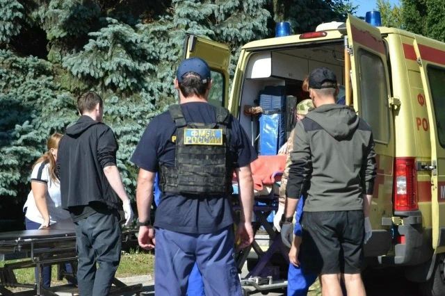 С Днем военного медика!. 28 августа мы чествуем тех, кто под огнем и вдали от дома спасает человеческую жизнь С Днем военного медика!. 28 августа мы чествуем тех, кто под огнем и вдали от дома спасает человеческую жизнь