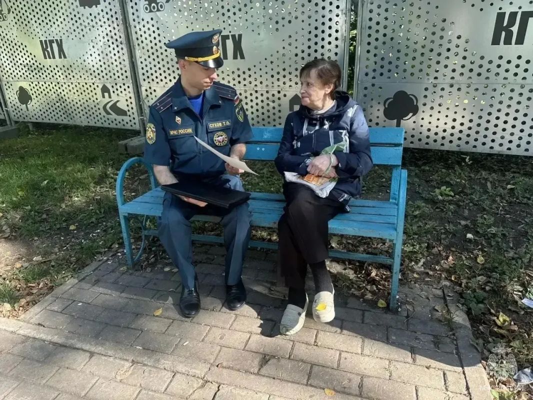 Безопасность в приоритете: сотрудники МЧС России проводят профилактические мероприятия Безопасность в приоритете: сотрудники МЧС России проводят профилактические мероприятия