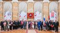 Мэр Москвы Сергей Собянин вручил заслуженным москвичам награды в преддверии Дня города