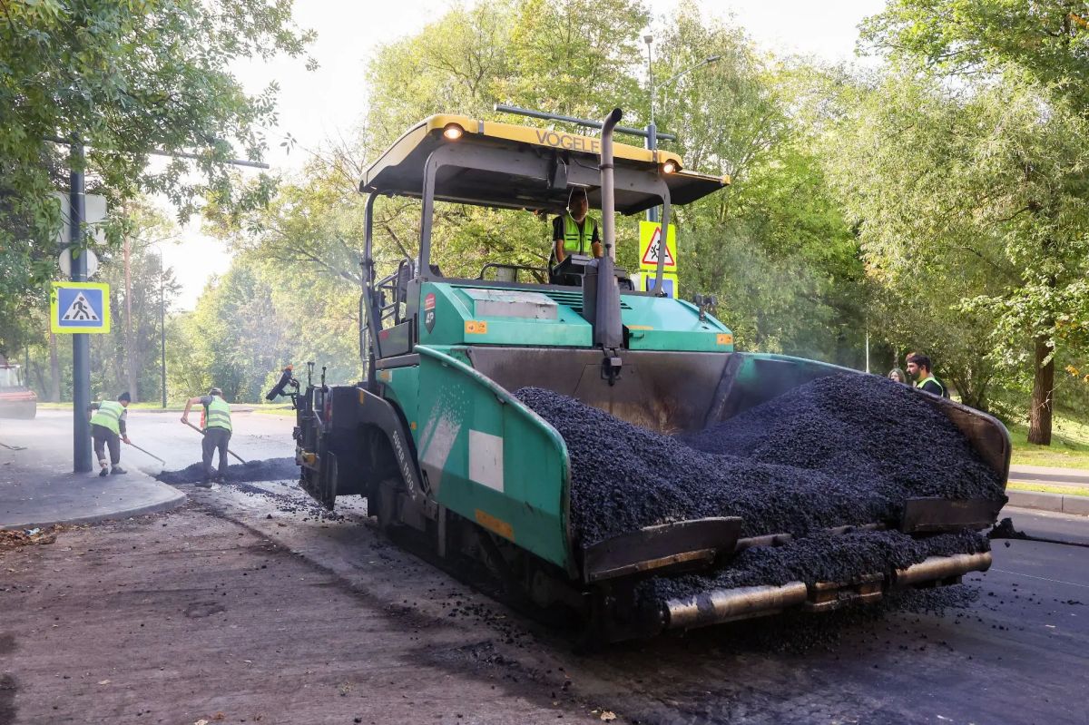 Проводим благоустройство возле станции МЦД-2 Бутово в #ЮЗАО Проводим благоустройство возле станции МЦД-2 Бутово в #ЮЗАО