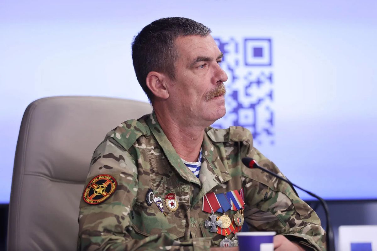 Главное из заявлений с пресс-конференции, посвященной участию ростовской делегации во Всероссийском форуме ветеранов СВО "Вместе победим", который прошел в Москве 26-28 августа Главное из заявлений с пресс-конференции, посвященной участию ростовской делегации во Всероссийском форуме ветеранов СВО "Вместе победим", который прошел в Москве 26-28 августа