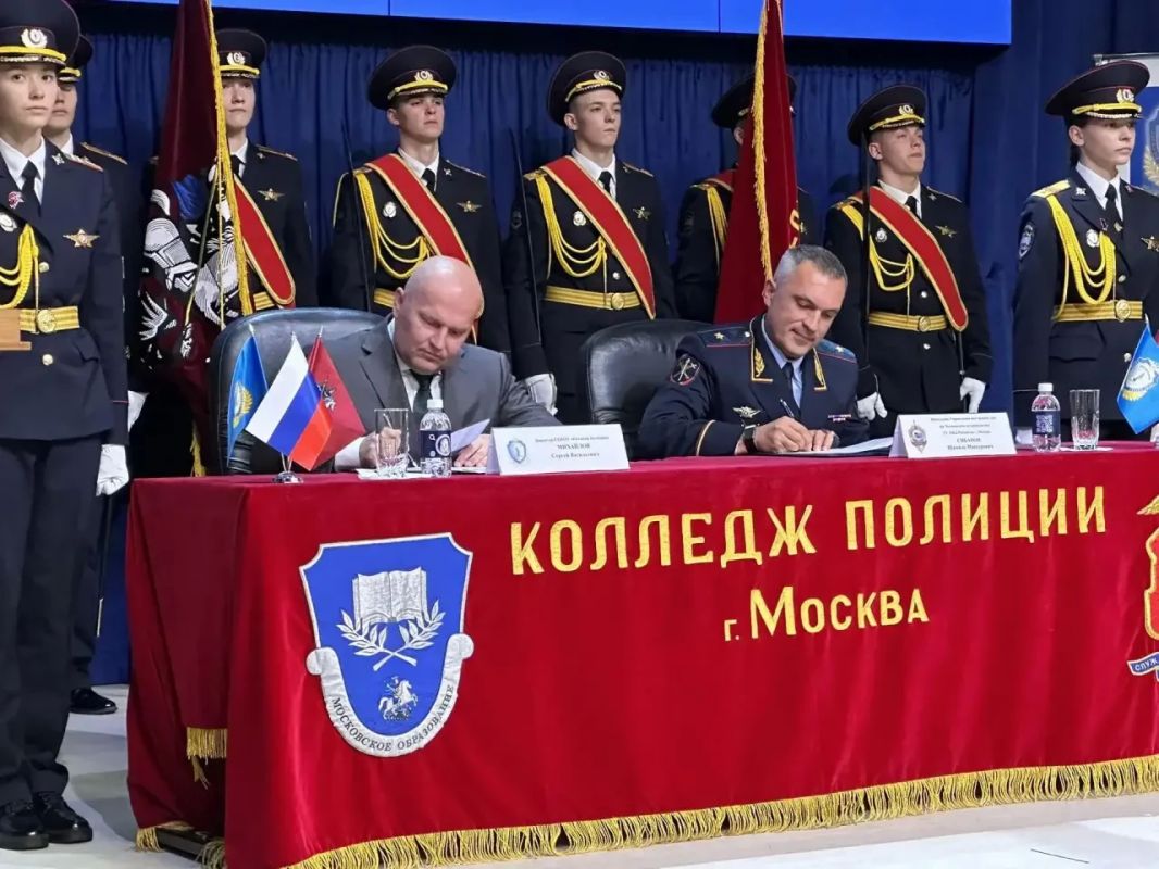 Сотрудничество крепнет: курсанты Колледжа полиции удут проходить практику в УВД на Московском метрополитене Сотрудничество крепнет: курсанты Колледжа полиции удут проходить практику в УВД на Московском метрополитене