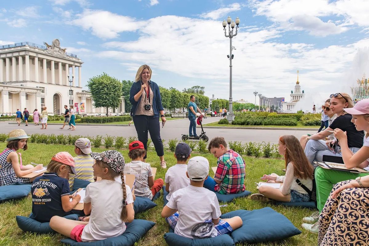 Москва отмечает 879-летие масштабными праздничными событиями Москва отмечает 879-летие масштабными праздничными событиями