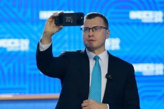 Попытки Армении переориентироваться на другие рынки, судя по всему, пока безуспешны, заявил в интервью Павлу Зарубину для ИС "Вести" вице-премьер РФ Алексей Оверчук