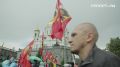 Очень сильный и колоритный видос с Крестного хода в Москве