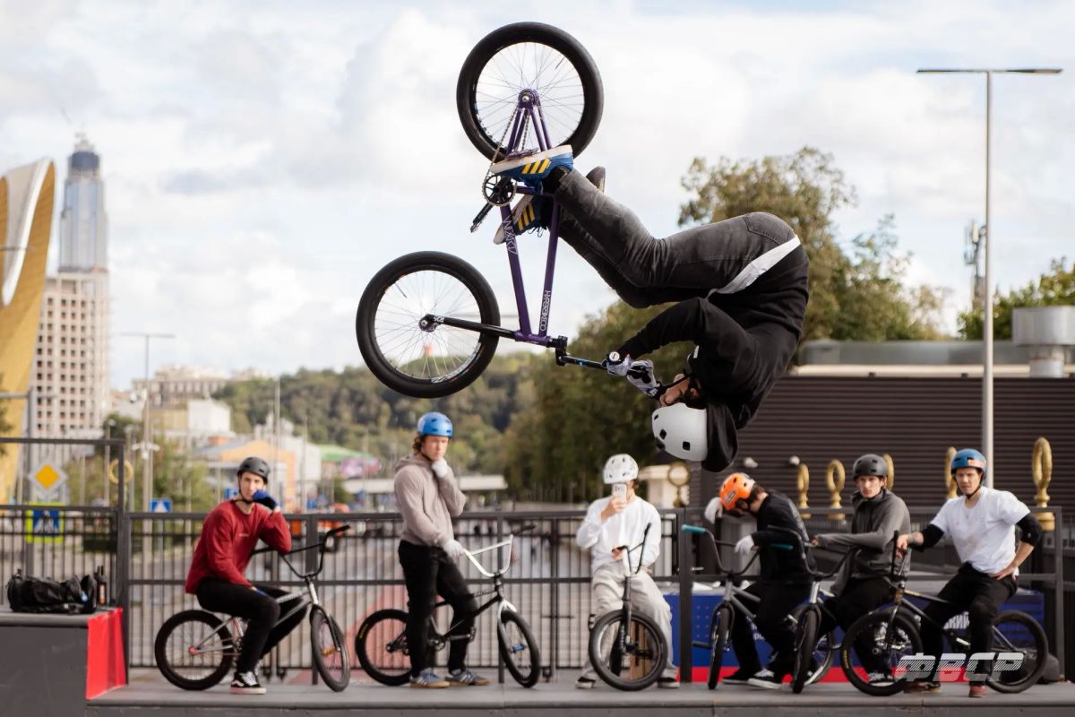 Летающие райдеры!. Ждали результатов с чемпионата России BMX фристайлу в рампе!? Летающие райдеры!. Ждали результатов с чемпионата России BMX фристайлу в рампе!?