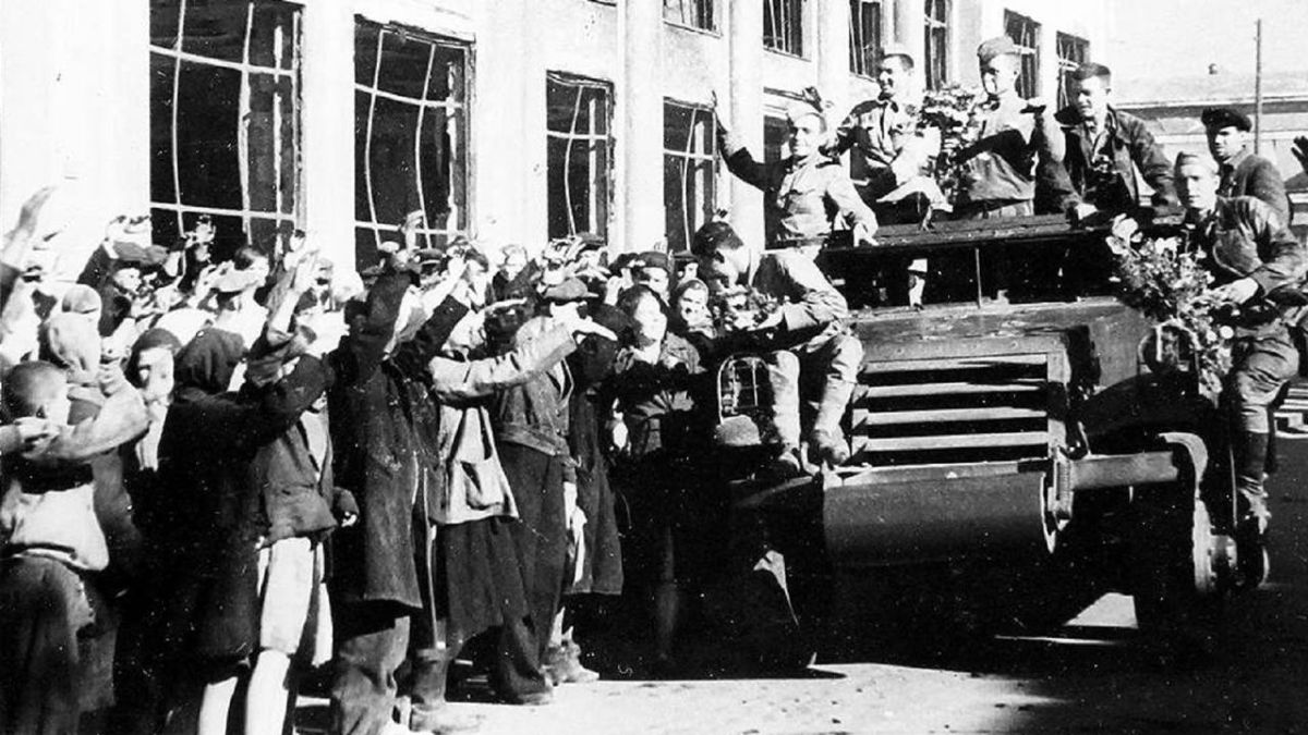 Виктория Мельникова: В 14 часов 8 сентября началась артподготовка, поднялись штурмовики Виктория Мельникова: В 14 часов 8 сентября началась артподготовка, поднялись штурмовики