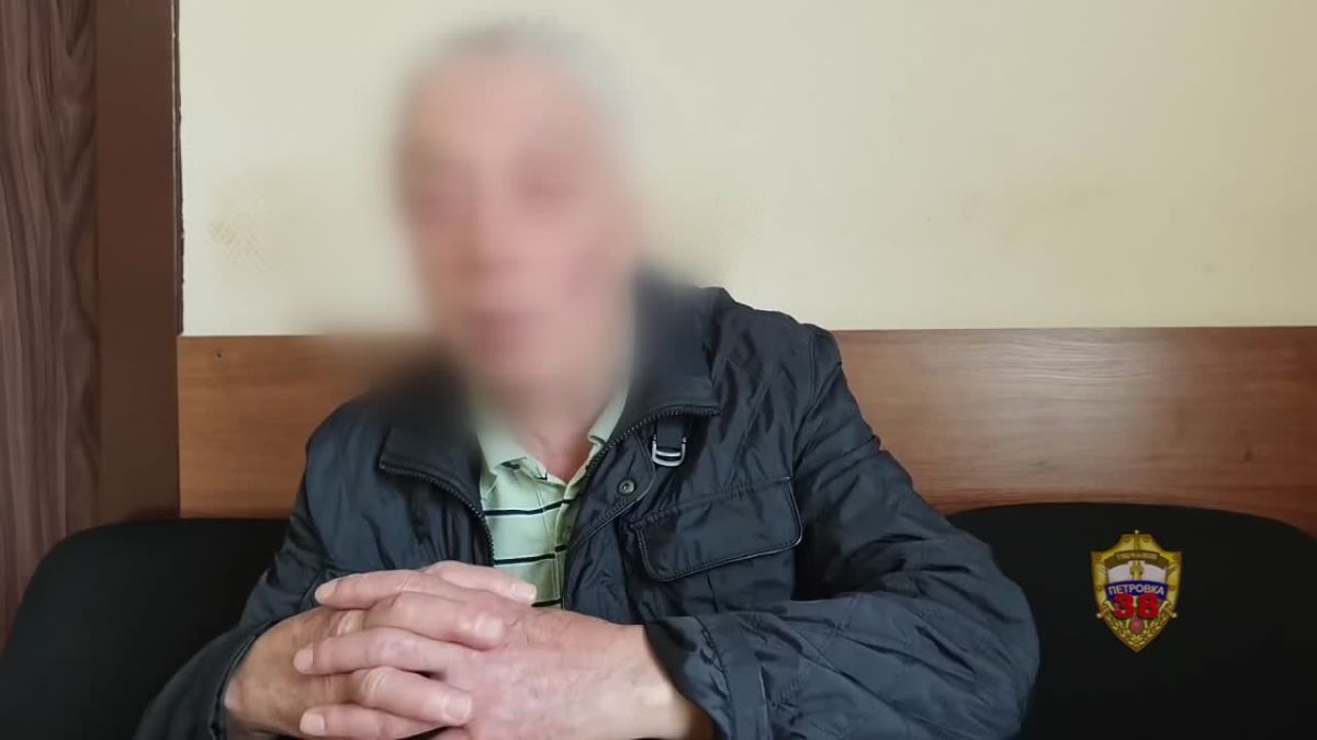 Бытовые проблемы активно используют мошенники для отъёма денег у горожан: в Москве лжесантехники и их сообщница выманили у 76летнего мужчины почти 440 тыс