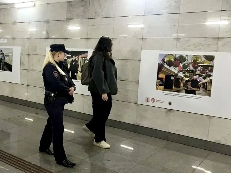 Посмотрите на работу полиции Московского метрополитена с новой стороны Посмотрите на работу полиции Московского метрополитена с новой стороны