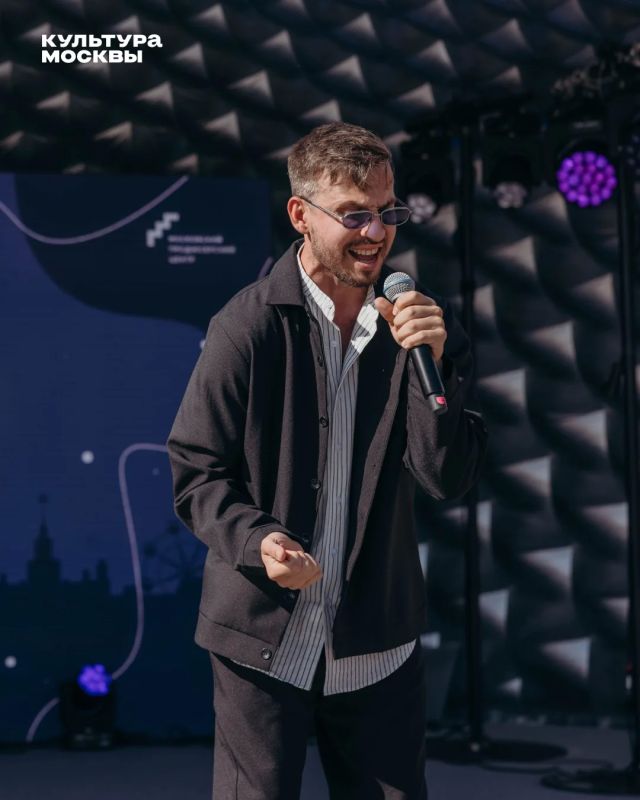 Москва этим летом звучала на улицах, где привыкли спешить по делам Москва этим летом звучала на улицах, где привыкли спешить по делам