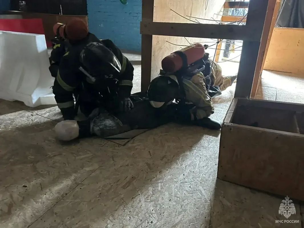 Пожарные Юго-Западного округа столицы отработали поиск и спасение людей в условиях, приближённых к реальным Пожарные Юго-Западного округа столицы отработали поиск и спасение людей в условиях, приближённых к реальным