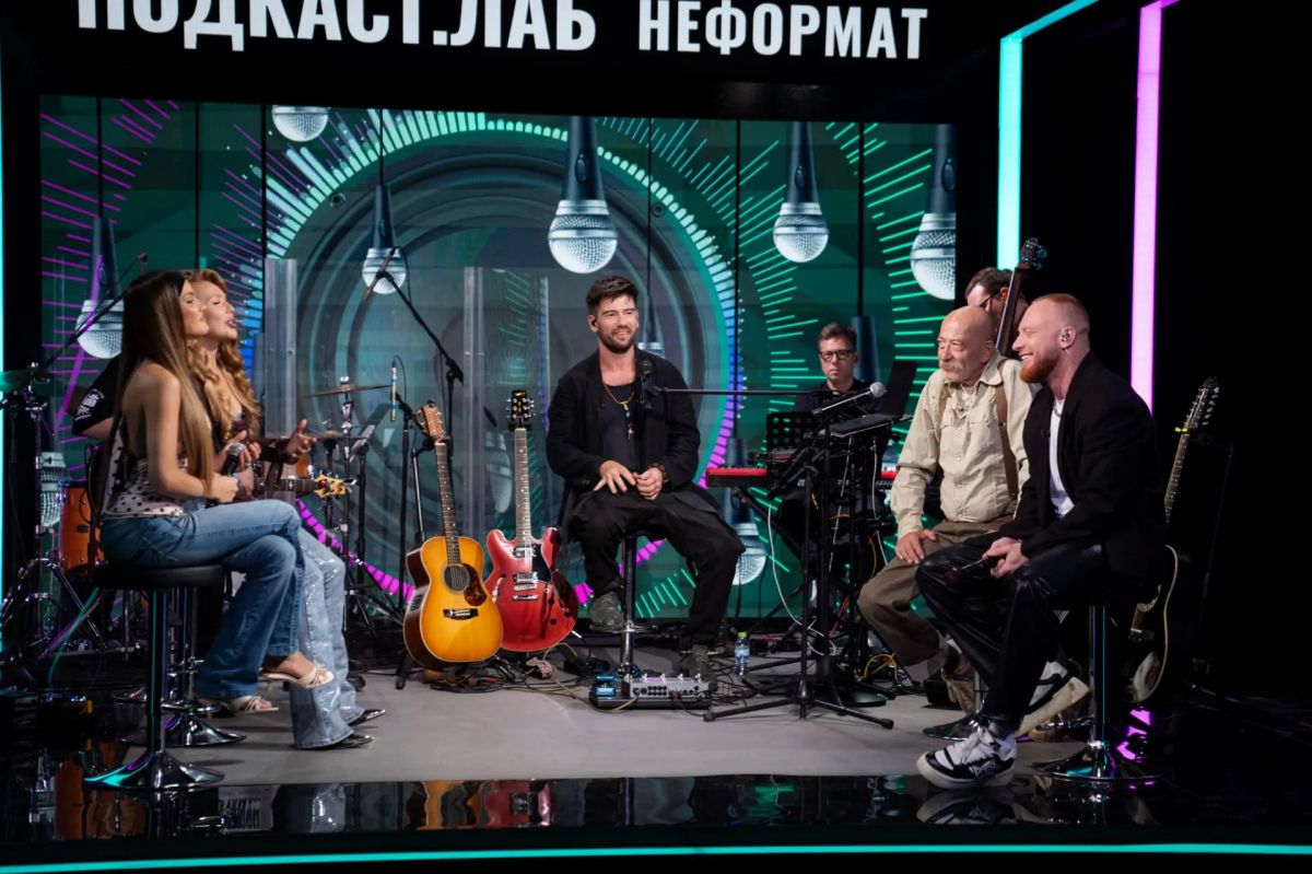 В день своего 75-летия Александр Розенбаум в подкасте «Неформат» на Первом канале В день своего 75-летия Александр Розенбаум в подкасте «Неформат» на Первом канале