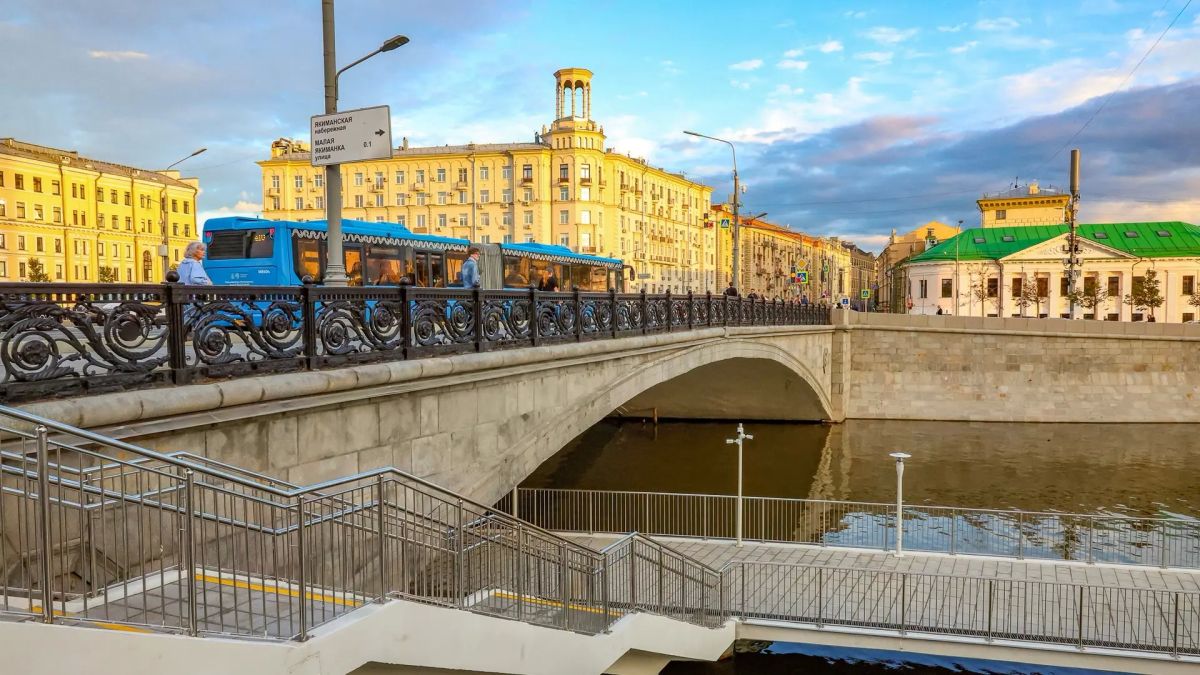 Сергей Собянин: Сегодня завершили важный проект — открыли пешеходный мост под Малым Каменным мостом Сергей Собянин: Сегодня завершили важный проект — открыли пешеходный мост под Малым Каменным мостом